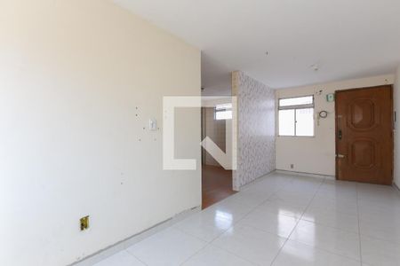 Sala de apartamento para alugar com 2 quartos, 55m² em Conjunto Residencial José Bonifácio, São Paulo