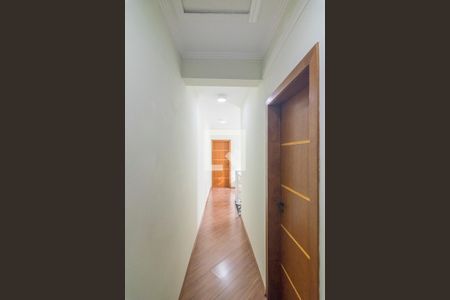 Corredor de casa à venda com 3 quartos, 166m² em Jardim Utinga, Santo André