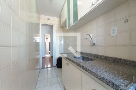 Cozinha e Área de Serviço de kitnet/studio para alugar com 1 quarto, 44m² em Botafogo, Campinas