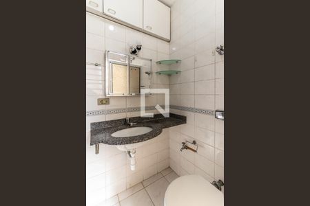 Banheiro de kitnet/studio à venda com 1 quarto, 29m² em Higienópolis, São Paulo