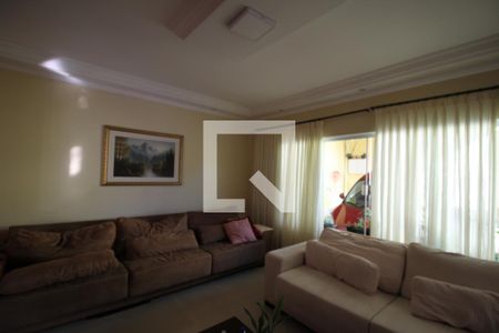 Sala de casa para alugar com 3 quartos, 250m² em Jardim Consorcio, São Paulo