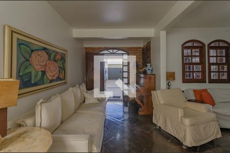 Sala de casa à venda com 4 quartos, 250m² em Santa Amélia, Belo Horizonte