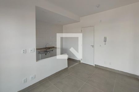 Sala de apartamento para alugar com 1 quarto, 33m² em Parque Industrial, Campinas