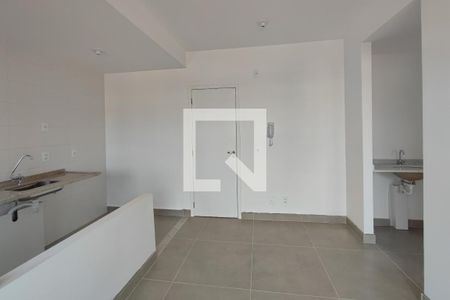 Sala de apartamento para alugar com 1 quarto, 33m² em Parque Industrial, Campinas