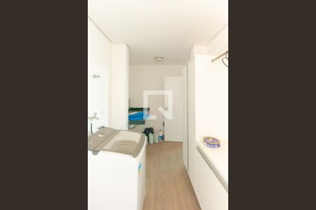 Casa à venda com 638m², 5 quartos e 4 vagas Casa à venda com 638m², 5 quartos e 4 vagasÁrea de Serviço