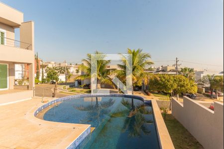 Casa à venda com 638m², 5 quartos e 4 vagas Casa à venda com 638m², 5 quartos e 4 vagasPiscina