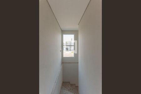 Casa à venda com 638m², 5 quartos e 4 vagas Casa à venda com 638m², 5 quartos e 4 vagasEscada