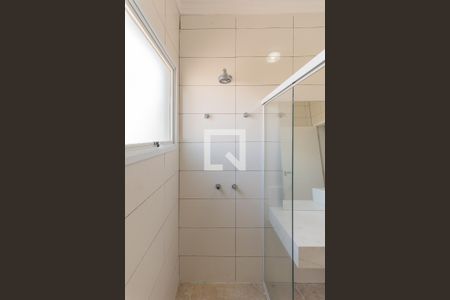 Casa à venda com 638m², 5 quartos e 4 vagas Casa à venda com 638m², 5 quartos e 4 vagasBanheiro da Suíte 4