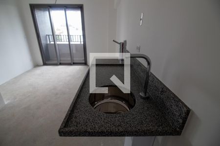 Cozinha de kitnet/studio à venda com 1 quarto, 23m² em Chácara Santo Antônio (zona Sul), São Paulo