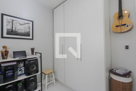 Quarto 1 de apartamento à venda com 2 quartos, 53m² em Farrapos, Porto Alegre
