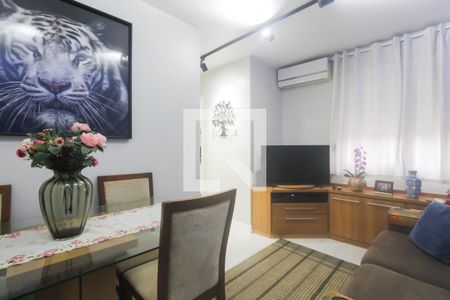 Sala de apartamento à venda com 2 quartos, 53m² em Farrapos, Porto Alegre