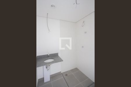 Banheiro de apartamento à venda com 1 quarto, 23m² em Chácara Santo Antônio (zona Sul), São Paulo