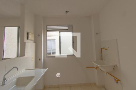 Cozinha e Área de Serviço de apartamento à venda com 2 quartos, 42m² em São José, Canoas