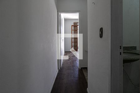 corredor para os comodos_2 de casa para alugar com 2 quartos, 55m² em Sacomã, São Paulo