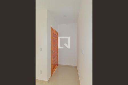 Hall de entrada de casa à venda com 2 quartos, 70m² em Niterói, Canoas