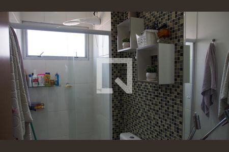 Banheiro de apartamento à venda com 2 quartos, 50m² em Cidade Nova, Jundiaí