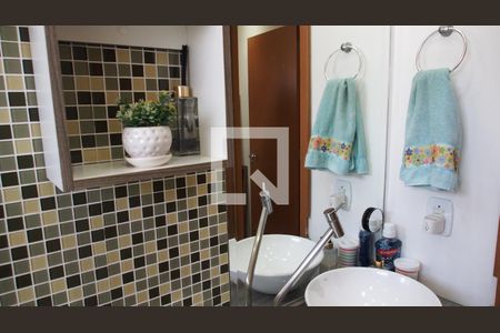 Banheiro de apartamento à venda com 2 quartos, 50m² em Cidade Nova, Jundiaí