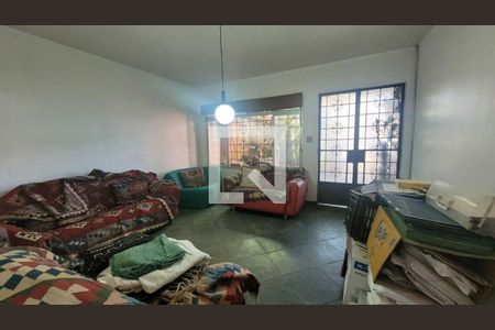 Casa à venda com 3 quartos, 198m² em Vila Sao Paulo, São Paulo