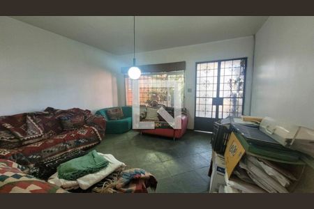 Casa à venda com 3 quartos, 180m² em Vila Sao Paulo, São Paulo