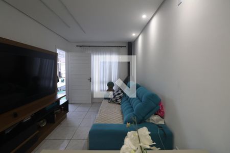 Sala de casa de condomínio à venda com 2 quartos, 55m² em Olaria, Canoas