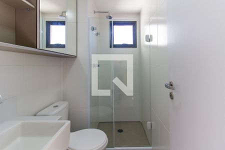 Banheiro de kitnet/studio para alugar com 1 quarto, 21m² em Perdizes, São Paulo