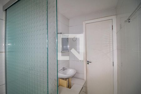 Banheiro de apartamento para alugar com 2 quartos, 46m² em Jardim Leonor Mendes de Barros, São Paulo
