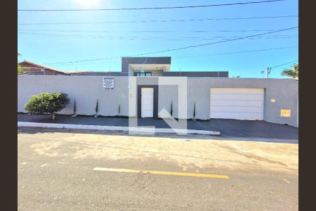 Fachada de casa à venda com 5 quartos, 185m² em Joá, Lagoa Santa