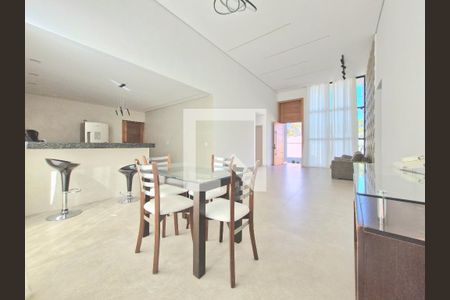 Sala de casa à venda com 5 quartos, 185m² em Joá, Lagoa Santa