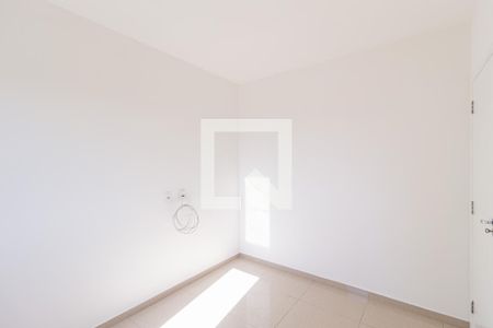 Quarto  de apartamento para alugar com 2 quartos, 62m² em Vila Osasco, Osasco