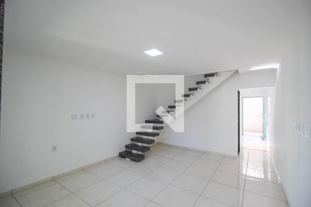 Sala de casa para alugar com 2 quartos, 85m² em Cabral, Nilópolis