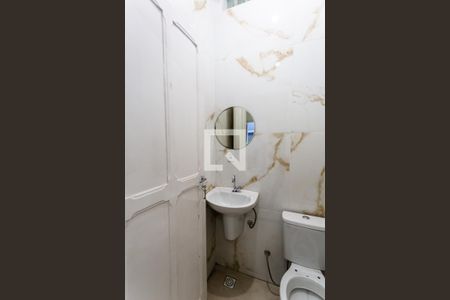 Lavabo da Sala de casa para alugar com 7 quartos, 160m² em Floresta, Belo Horizonte