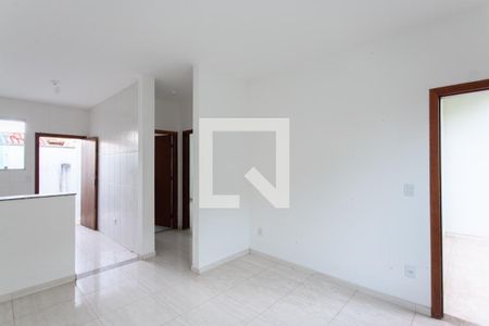 Sala de casa à venda com 2 quartos, 80m² em Frei Leopoldo, Belo Horizonte