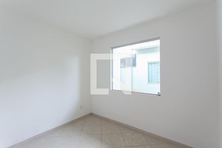 Quarto 1 de casa à venda com 2 quartos, 70m² em Frei Leopoldo, Belo Horizonte