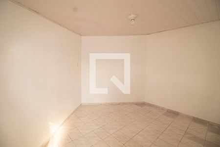 Sala Quarto de casa para alugar com 1 quarto, 28m² em Parque Ramos Freitas, São Paulo