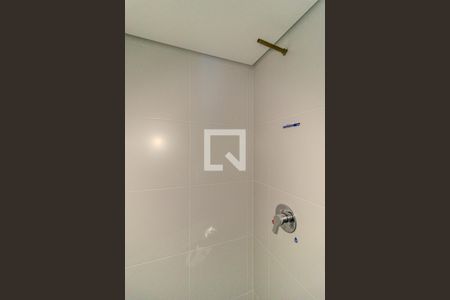 Banheiro de kitnet/studio à venda com 1 quarto, 24m² em Santa Ifigênia, São Paulo
