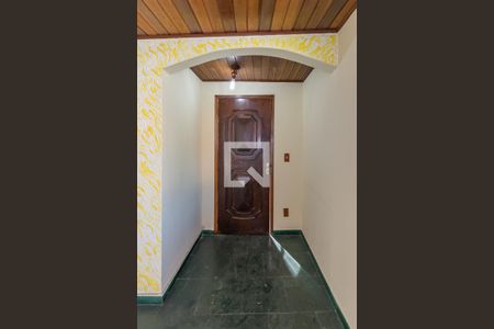 Sala - Hall da entrada de casa para alugar com 2 quartos, 100m² em Brás de Pina, Rio de Janeiro