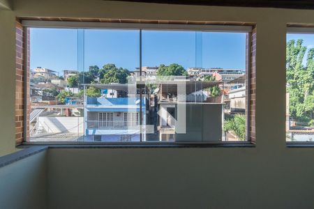 Vista da Sala de casa para alugar com 2 quartos, 100m² em Brás de Pina, Rio de Janeiro