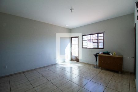 Sala de casa para alugar com 3 quartos, 140m² em Jardim Tropical, Sorocaba