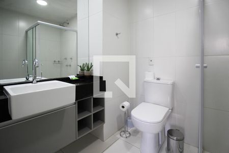 Banheiro de kitnet/studio à venda com 1 quarto, 26m² em Indianópolis, São Paulo