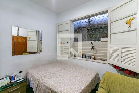 Quarto 2 de casa à venda com 3 quartos, 260m² em Carlos Prates, Belo Horizonte