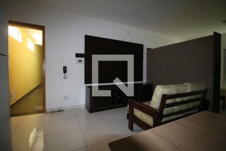 Sala de apartamento para alugar com 1 quarto, 40m² em Vila Divina Pastora, São Paulo