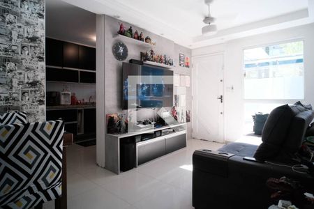 Sala de casa para alugar com 2 quartos, 65m² em Vila Guilhermina, São Paulo