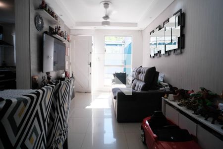 Sala de casa à venda com 2 quartos, 65m² em Vila Guilhermina, São Paulo