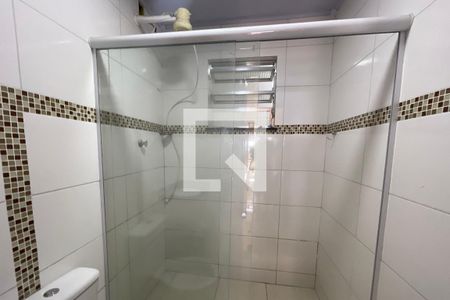 Banheiro de casa para alugar com 2 quartos, 160m² em Jardim Olavo Bilac, Duque de Caxias