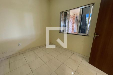 Quarto de casa para alugar com 2 quartos, 160m² em Jardim Olavo Bilac, Duque de Caxias