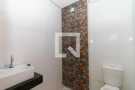 Banheiro da Suíte de apartamento à venda com 1 quarto, 26m² em Vila Bertioga, São Paulo