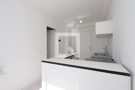 Sala/Cozinha de apartamento para alugar com 1 quarto, 35m² em Vila Tolstoi, São Paulo