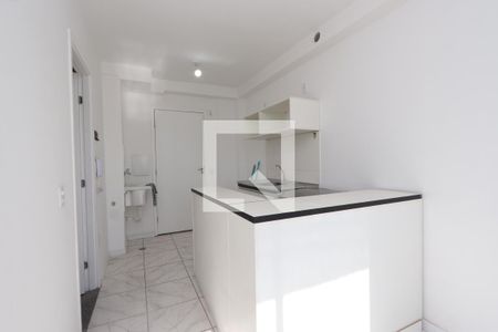 Sala/Cozinha de apartamento para alugar com 1 quarto, 35m² em Vila Tolstoi, São Paulo