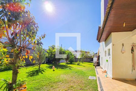 Casa de condomínio para alugar com 316m², 3 quartos e 6 vagas Casa de condomínio para alugar com 316m², 3 quartos e 6 vagasQuintal