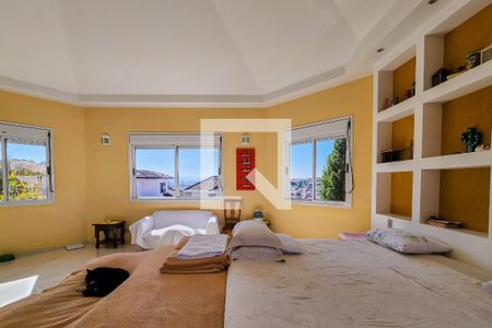 Casa de condomínio para alugar com 316m², 3 quartos e 6 vagas Casa de condomínio para alugar com 316m², 3 quartos e 6 vagasQuarto 1 - Suíte